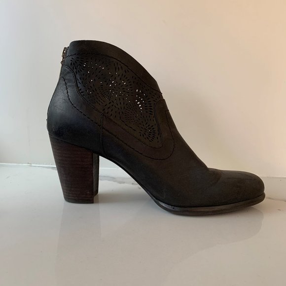 UGG Nubuck laser cut booties - Picture 9 of 11